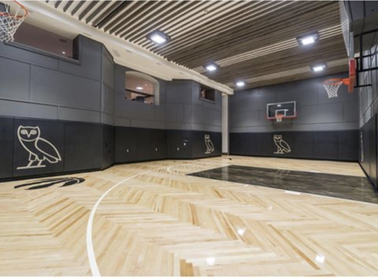 Drake s New Personal Basketball Court Is Incredibly Relatable ShenaniGang
